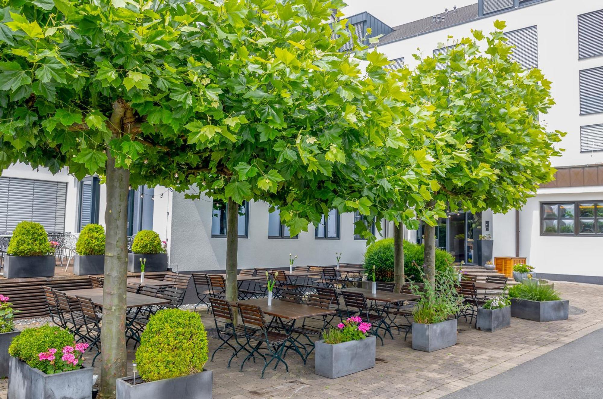 Отель &Repeat Koeln Airport Экстерьер фото